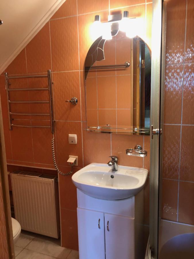 Коттедж Luky Migovo Ngoại thất bức ảnh